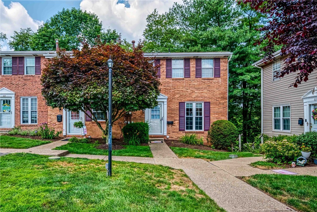 Property Photo: 613 Newton Sq PA 15108