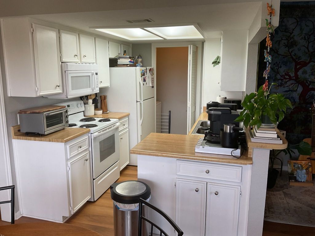Property Photo: 1013 Chestnut Street Building C, Unit 5 TX 78666