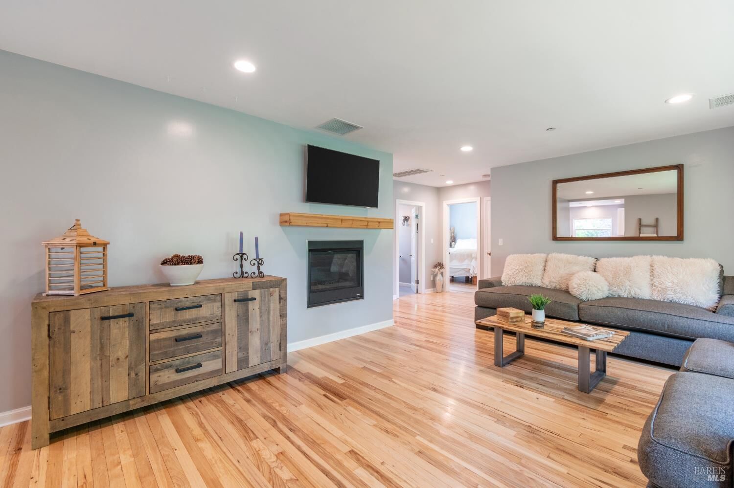 Property Photo: 110 Clayton Street CA 94901