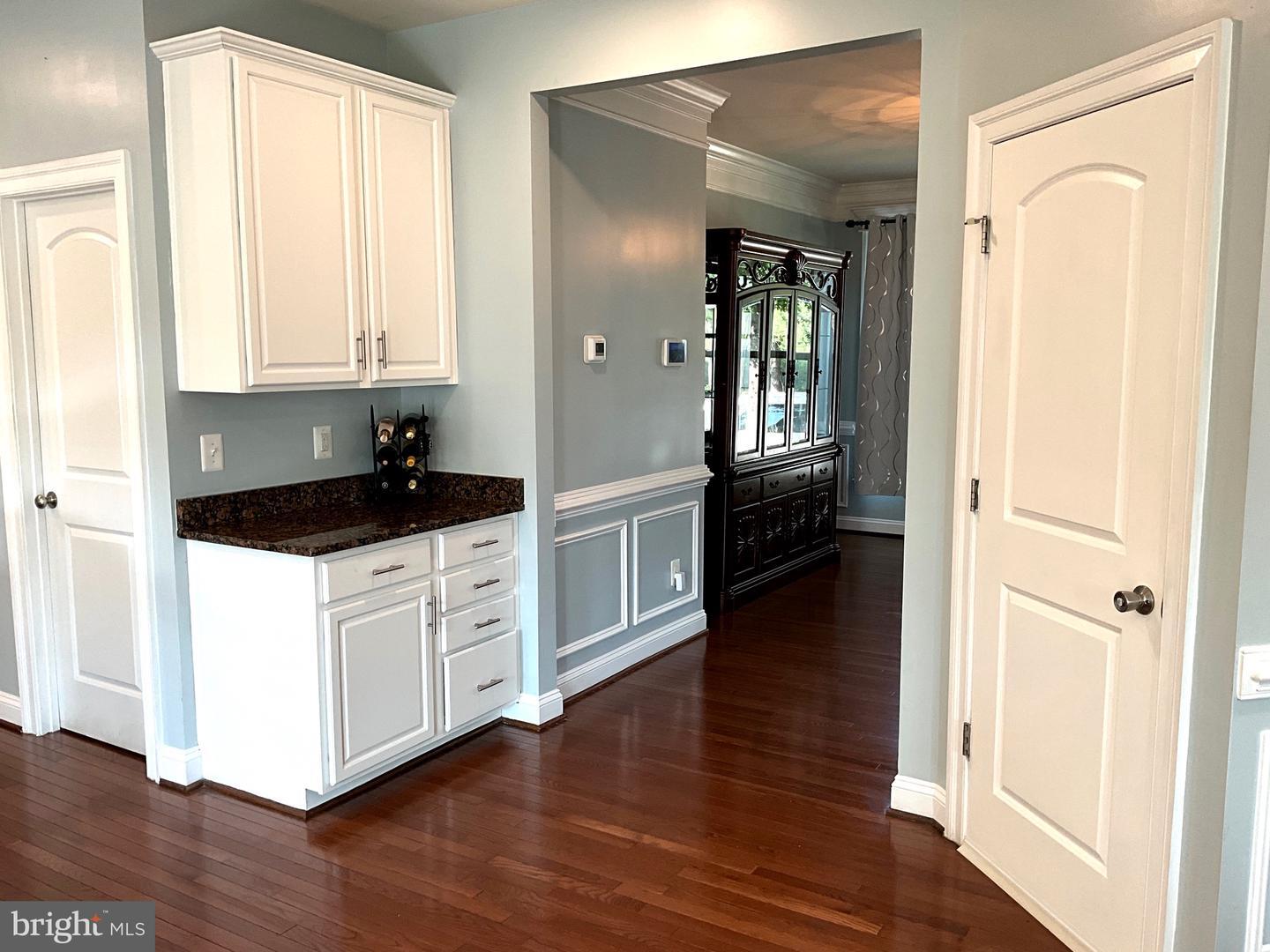 Property Photo: 5681 Liberty Manor Circle VA 22193