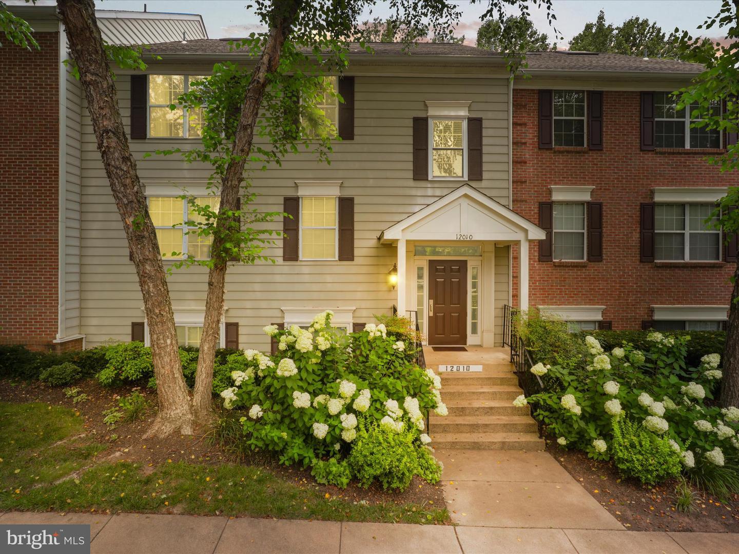 Property Photo: 12010 Golf Ridge Court 302 VA 22033