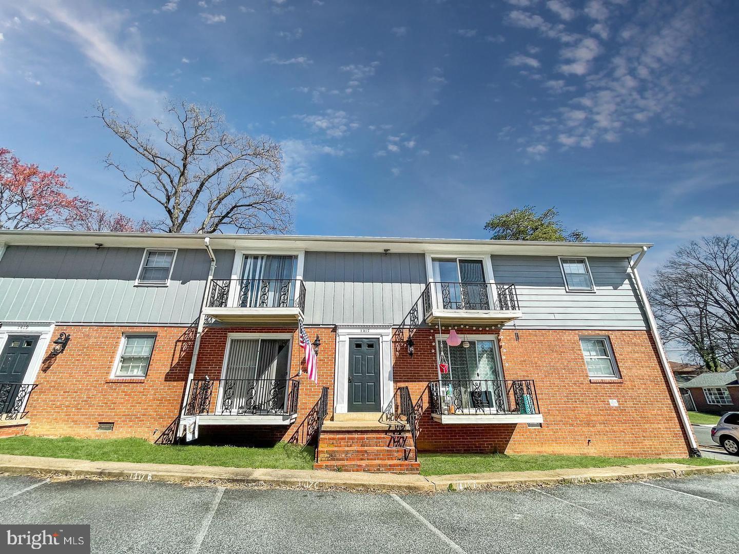 Property Photo:  1417 Dandridge Street C  VA 22401 