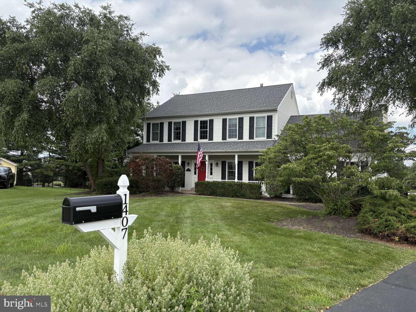 Property Photo: 1407 Bayberry Drive PA 18929