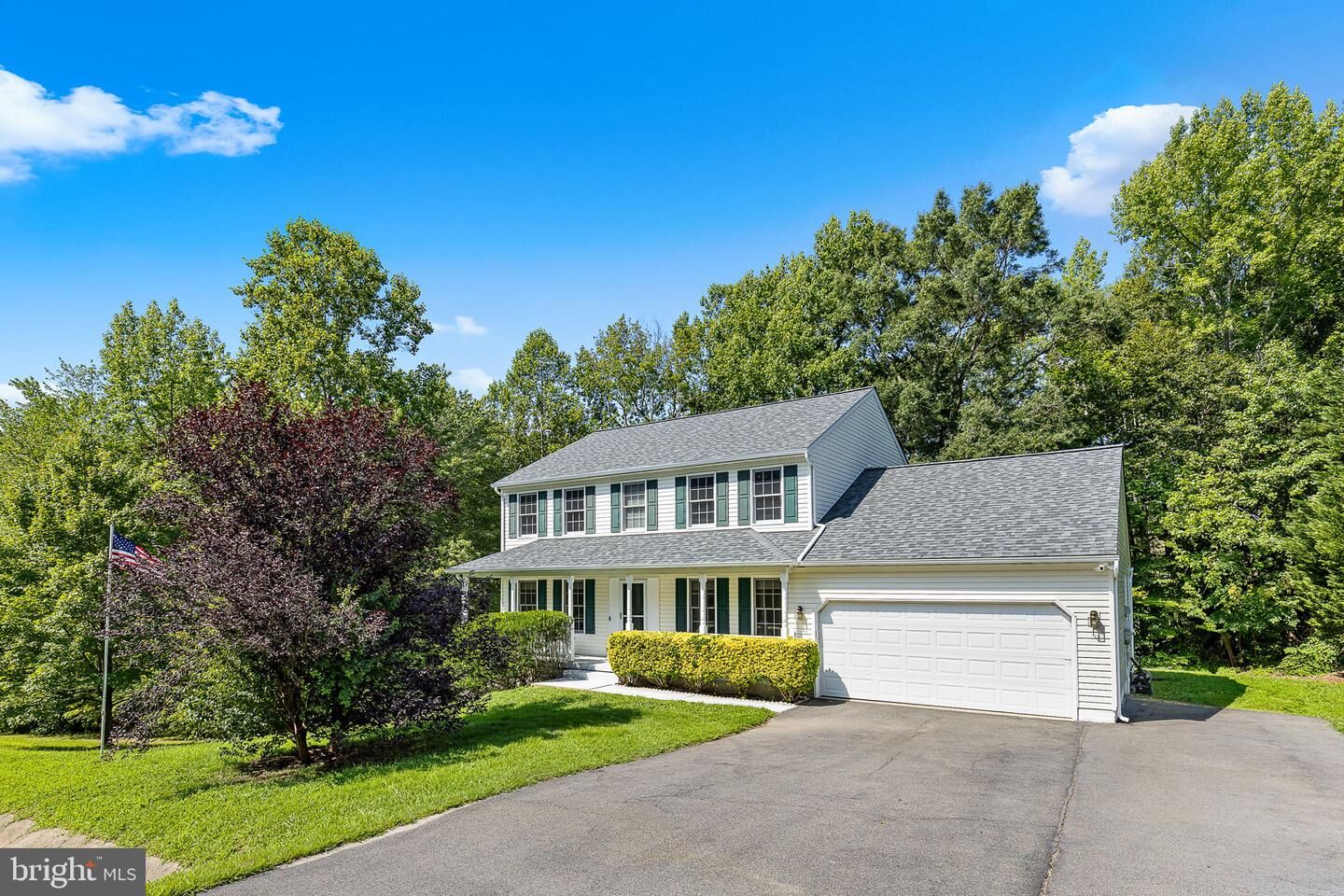 Property Photo: 9610 Hickory Hill Drive VA 22408