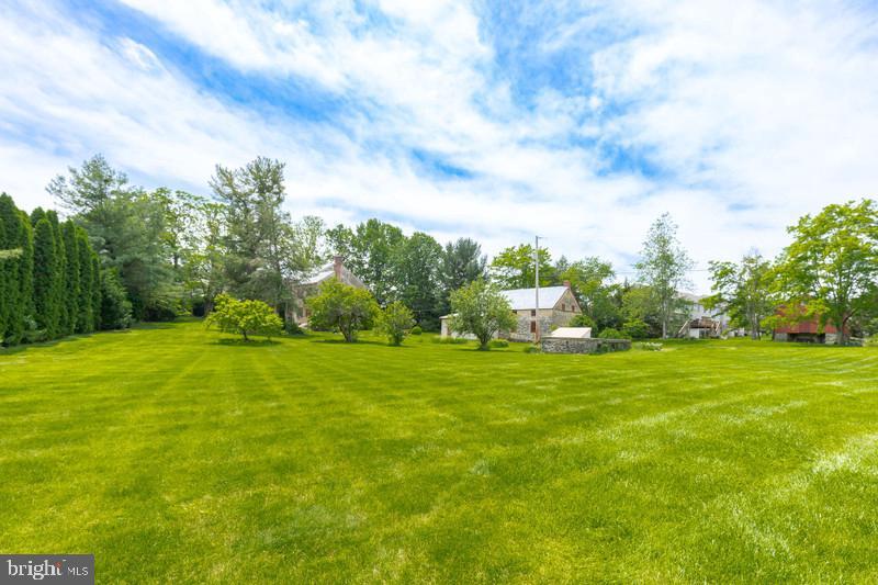 Property Photo: 155 Gamber Lane PA 17603