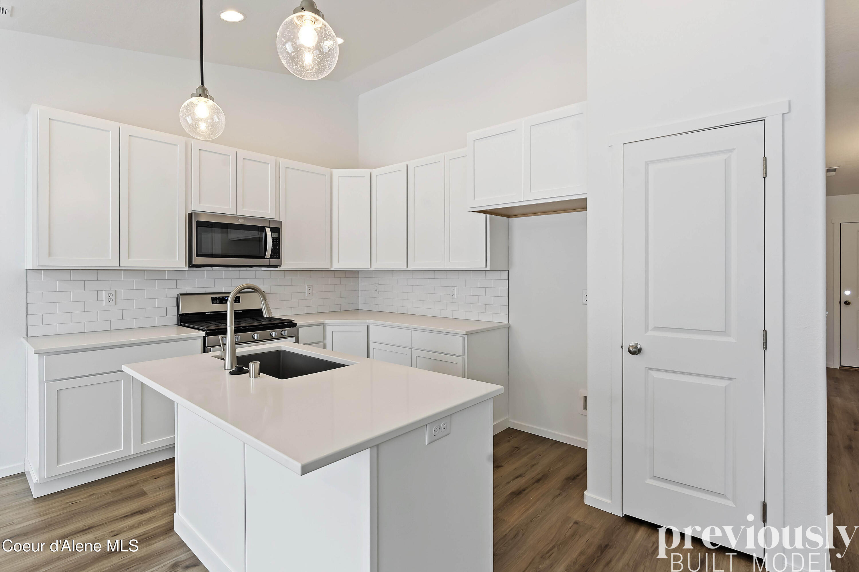 Property Photo: 6370 Astoria Loop ID 83858