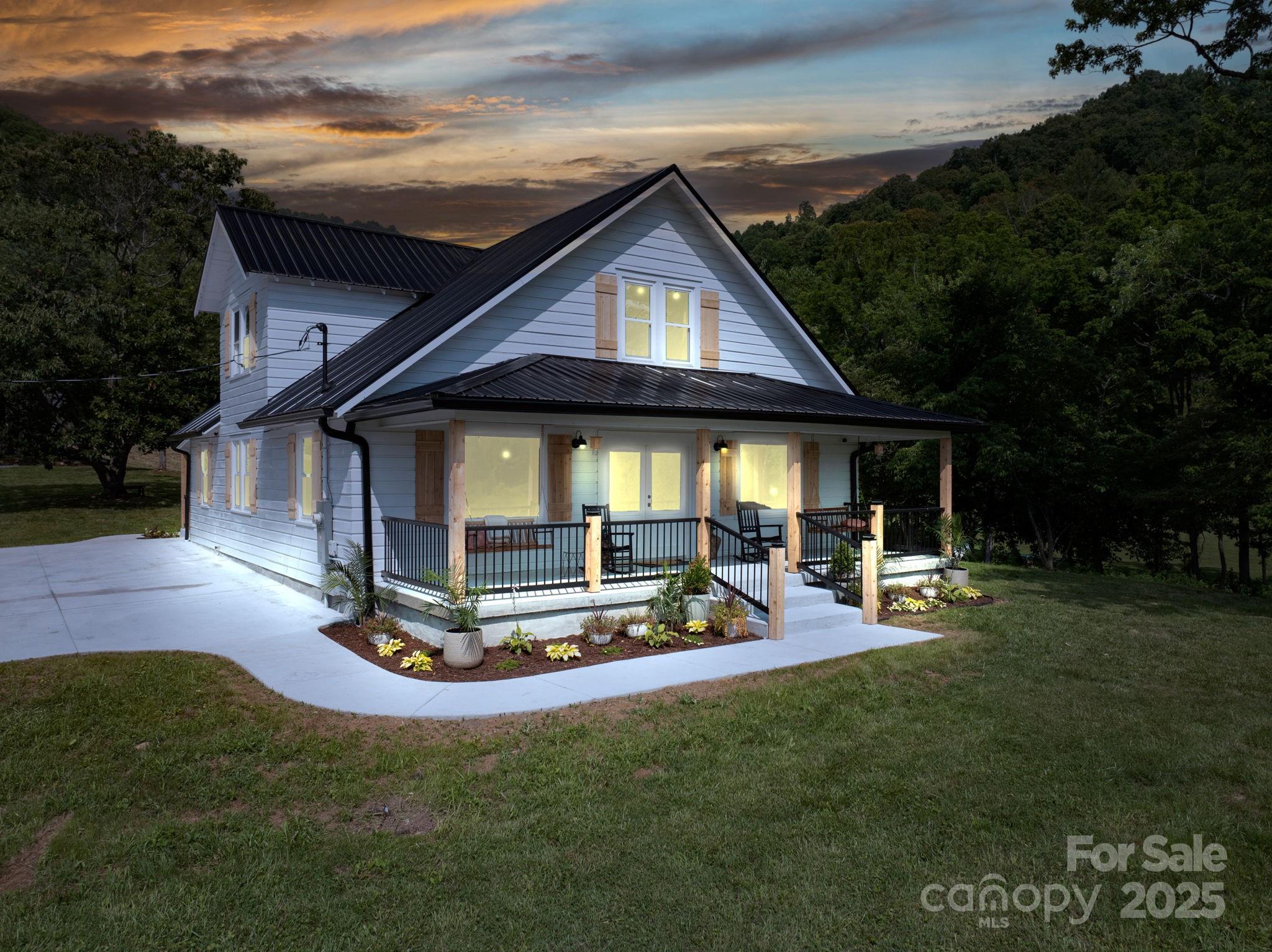 Property Photo: 356 Joe Payne Road NC 28753