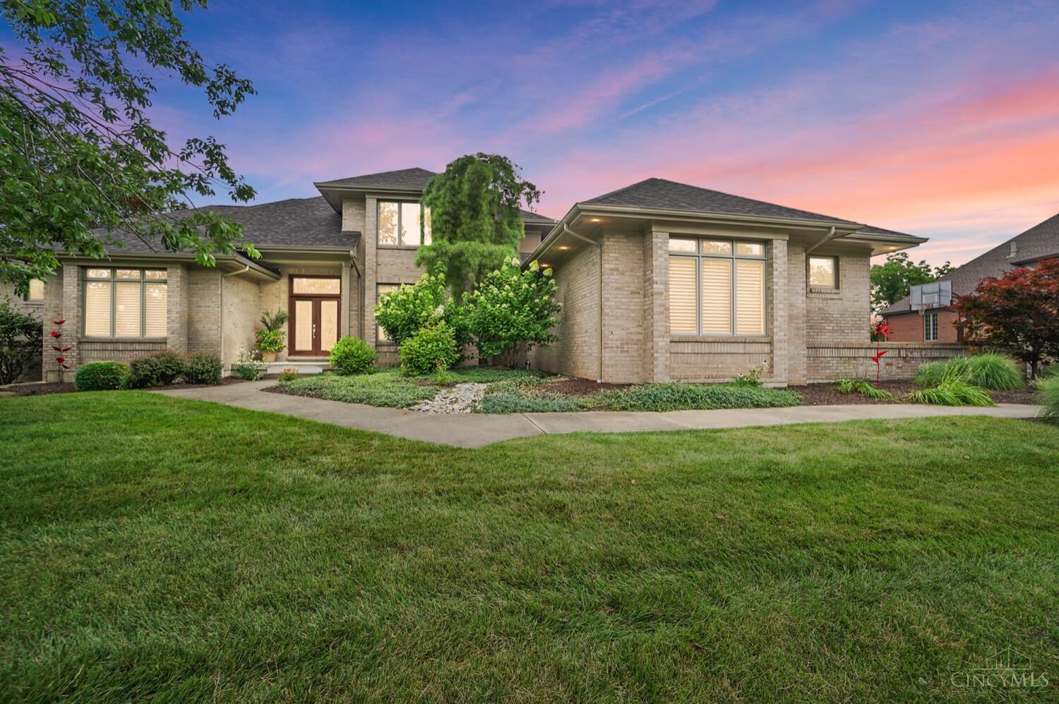 Property Photo: 1098 River Forest Drive OH 45039
