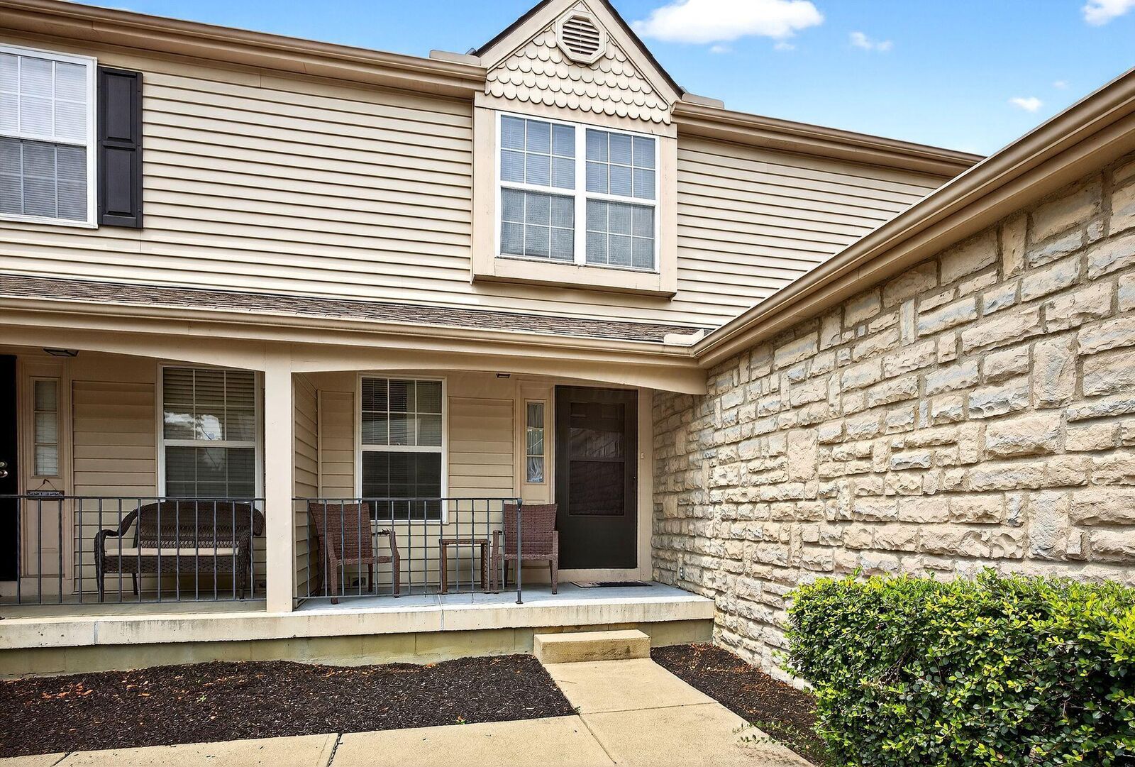 Property Photo: 5405 Coral Berry Drive OH 43235