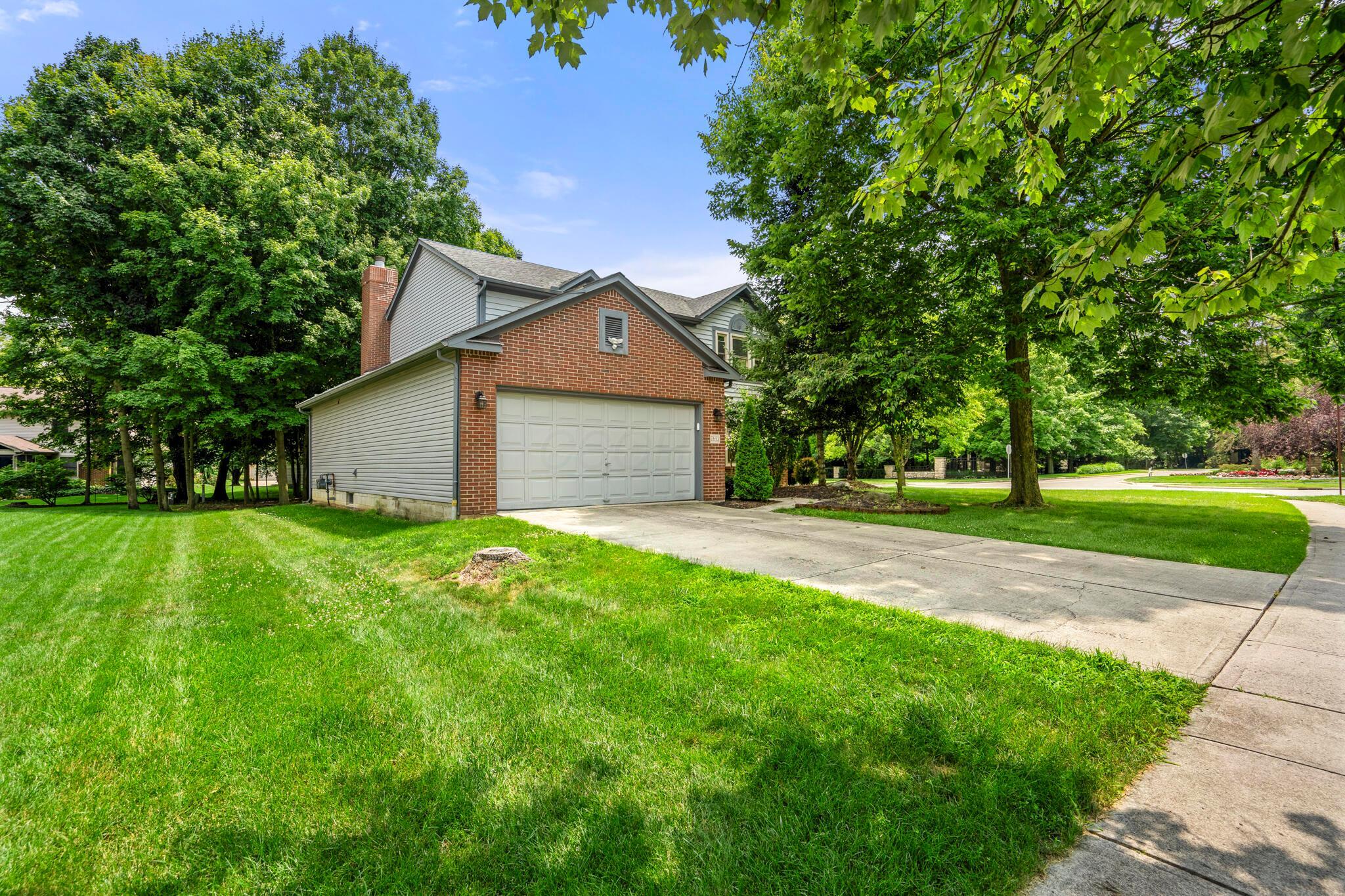 Property Photo:  7652 Cashel Court  OH 43017 