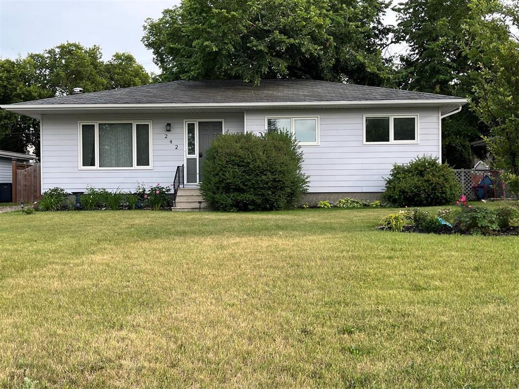 242 5th Avenue Southwest  Minnedosa MB R0J 1E0 photo