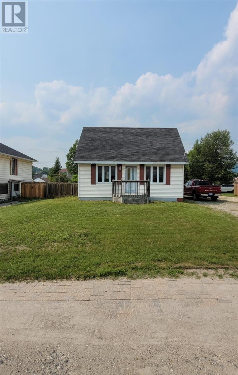 Property Photo:  59 Manitou Road W  ON P0T 2C0 