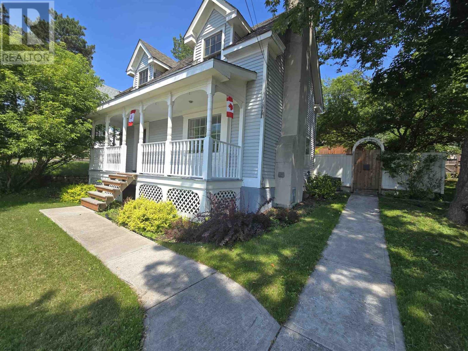 Property Photo: 313 Veterans Dr ON P9N 4K3