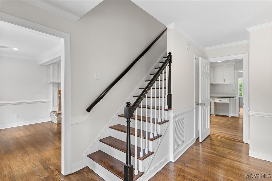 Property Photo: 9502 Chatterleigh Court VA 23238