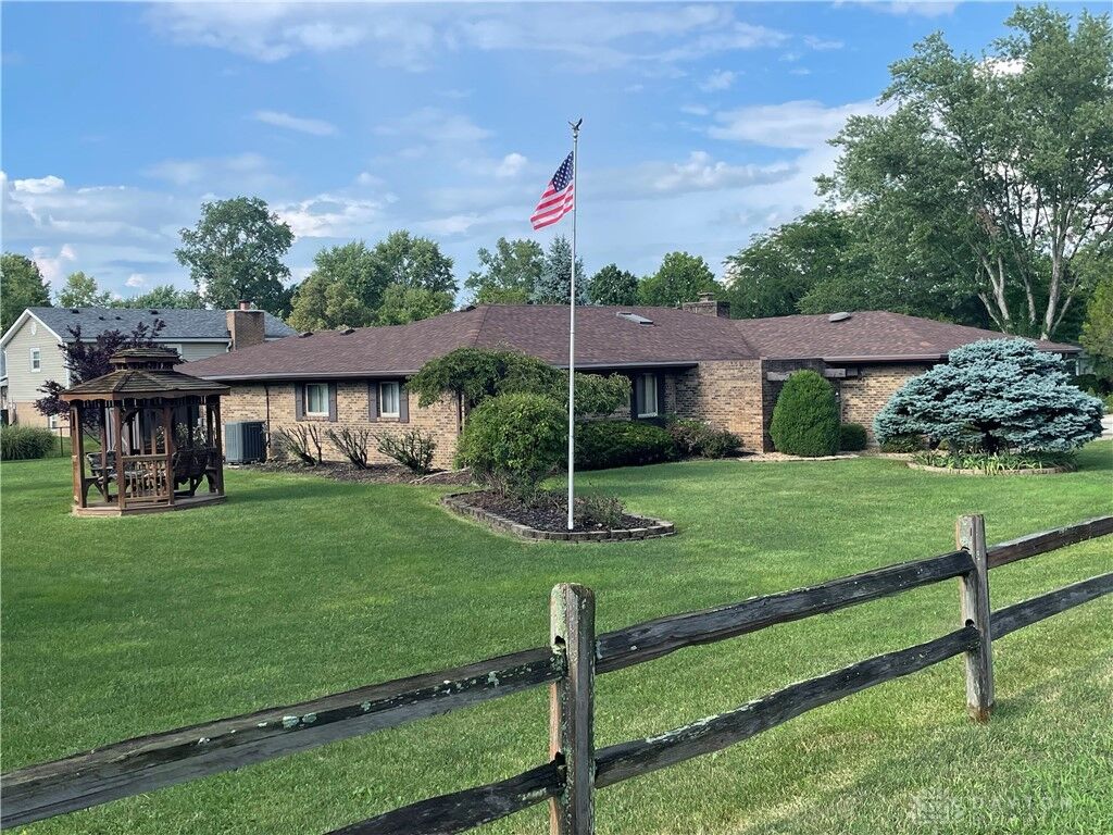 Property Photo: 3301 Little York Road OH 45414