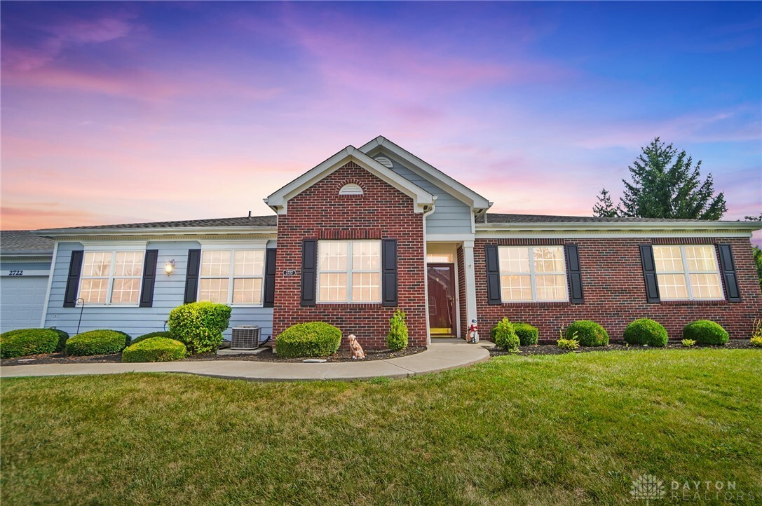 Property Photo: 2722 Cedarbrook Way OH 45431