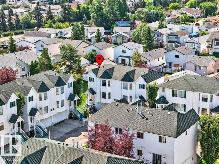 8329 160 Avenue NW  Edmonton AB T5Z 3G9 photo