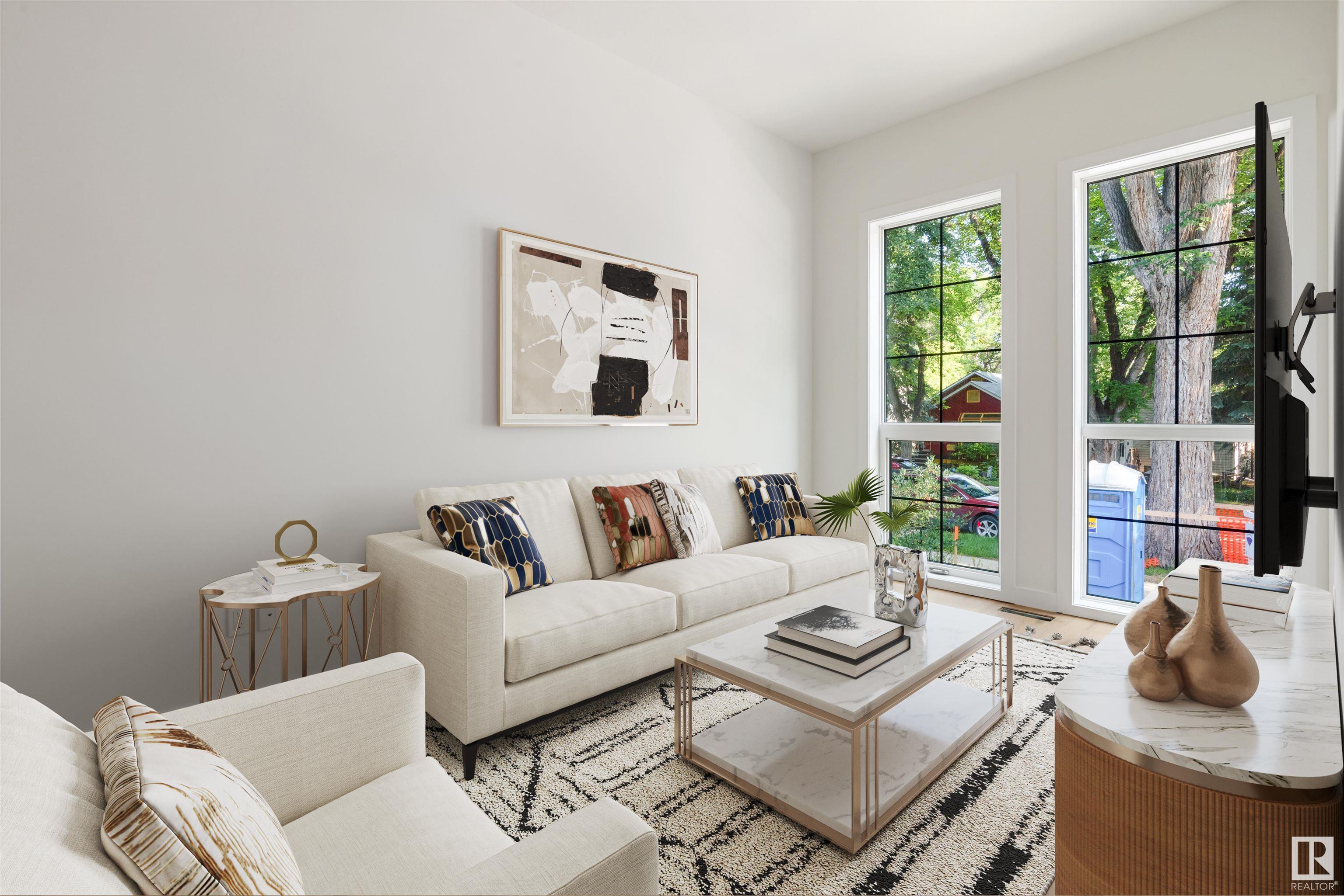 Property Photo: 9807 90 Avenue NW AB T6E 2T2