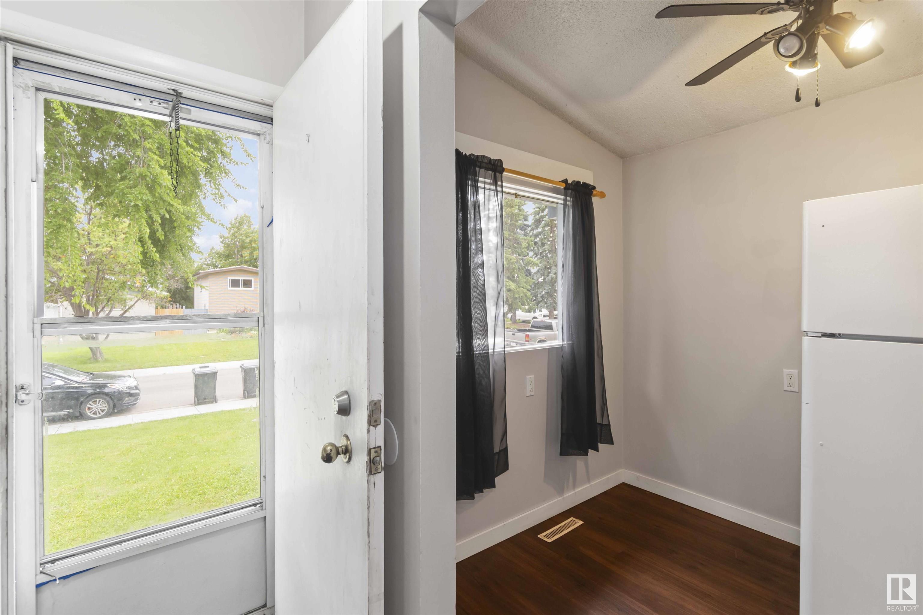 Property Photo: 1948 Bonneville Drive AB T8A 0Y2