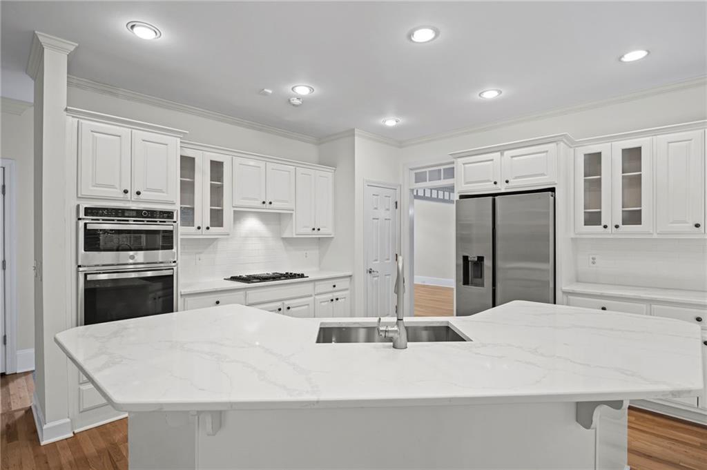 Property Photo:  1021 Oakpointe Place  GA 30338 