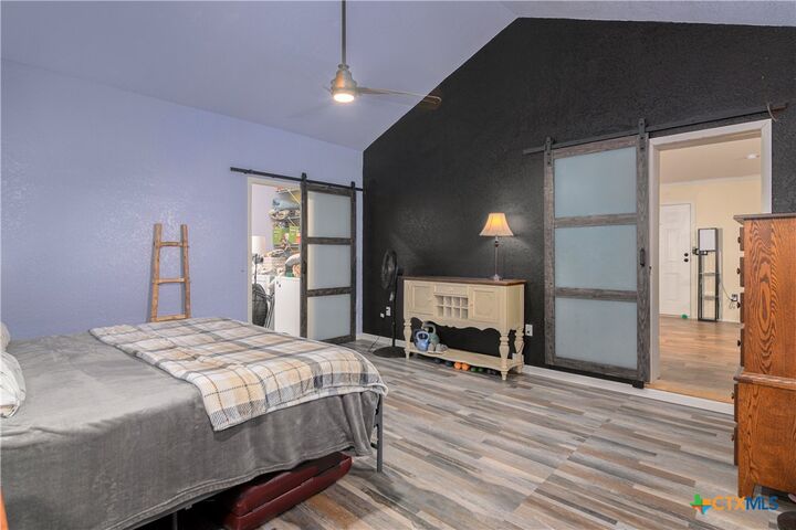 Property Photo: 107 Deep Woods Drive TX 78155