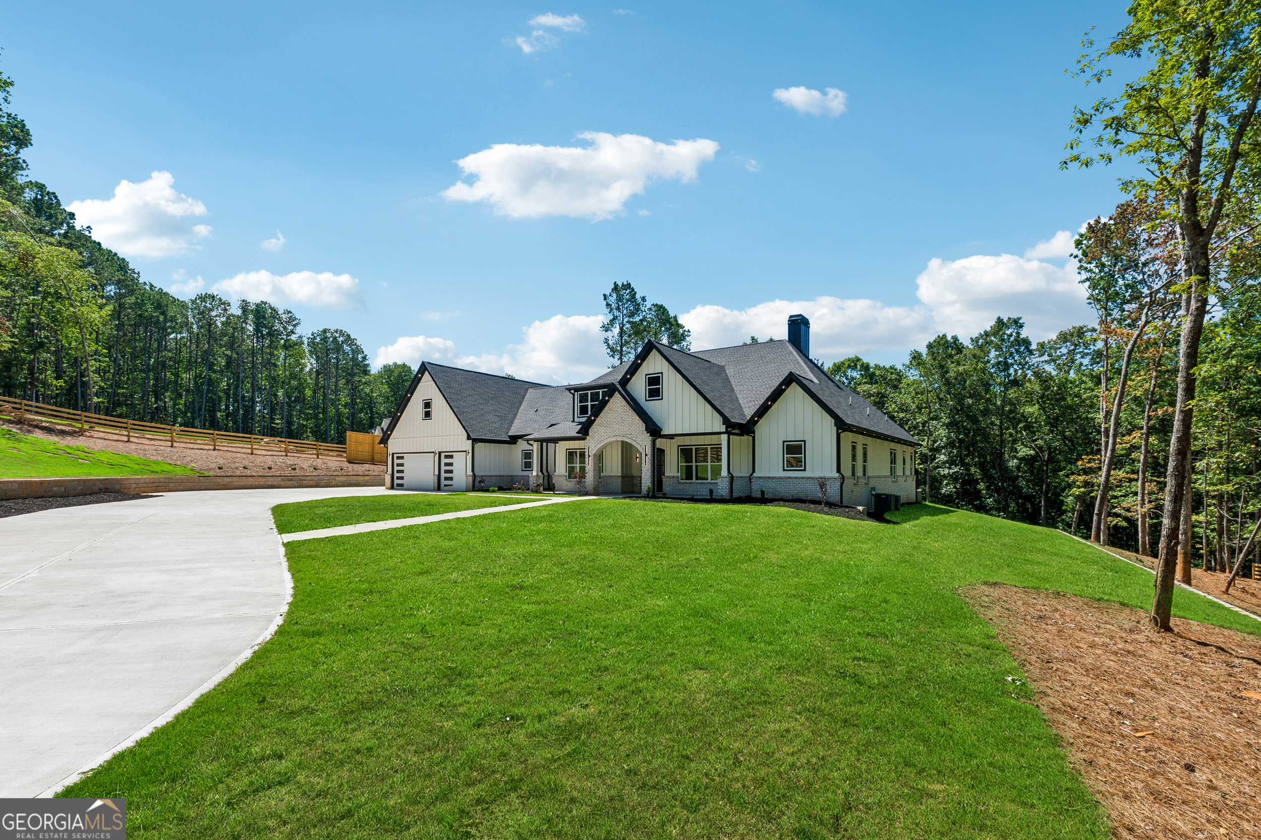 Property Photo: 1622 Double Springs Church Road GA 30656