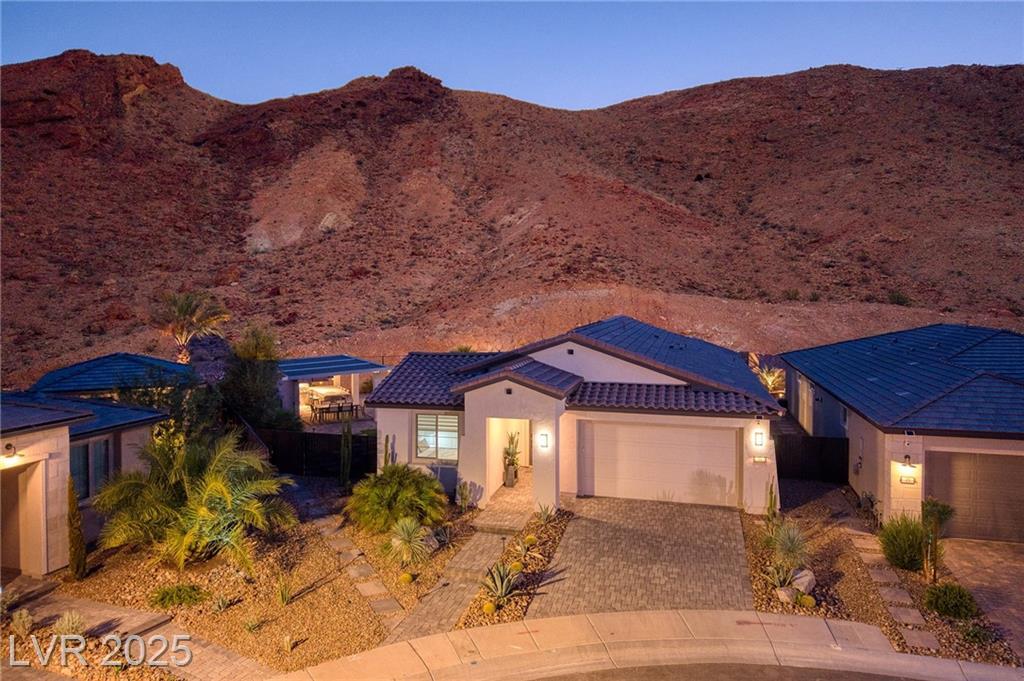 Property Photo:  11 Acacia Creek Court  NV 89011 