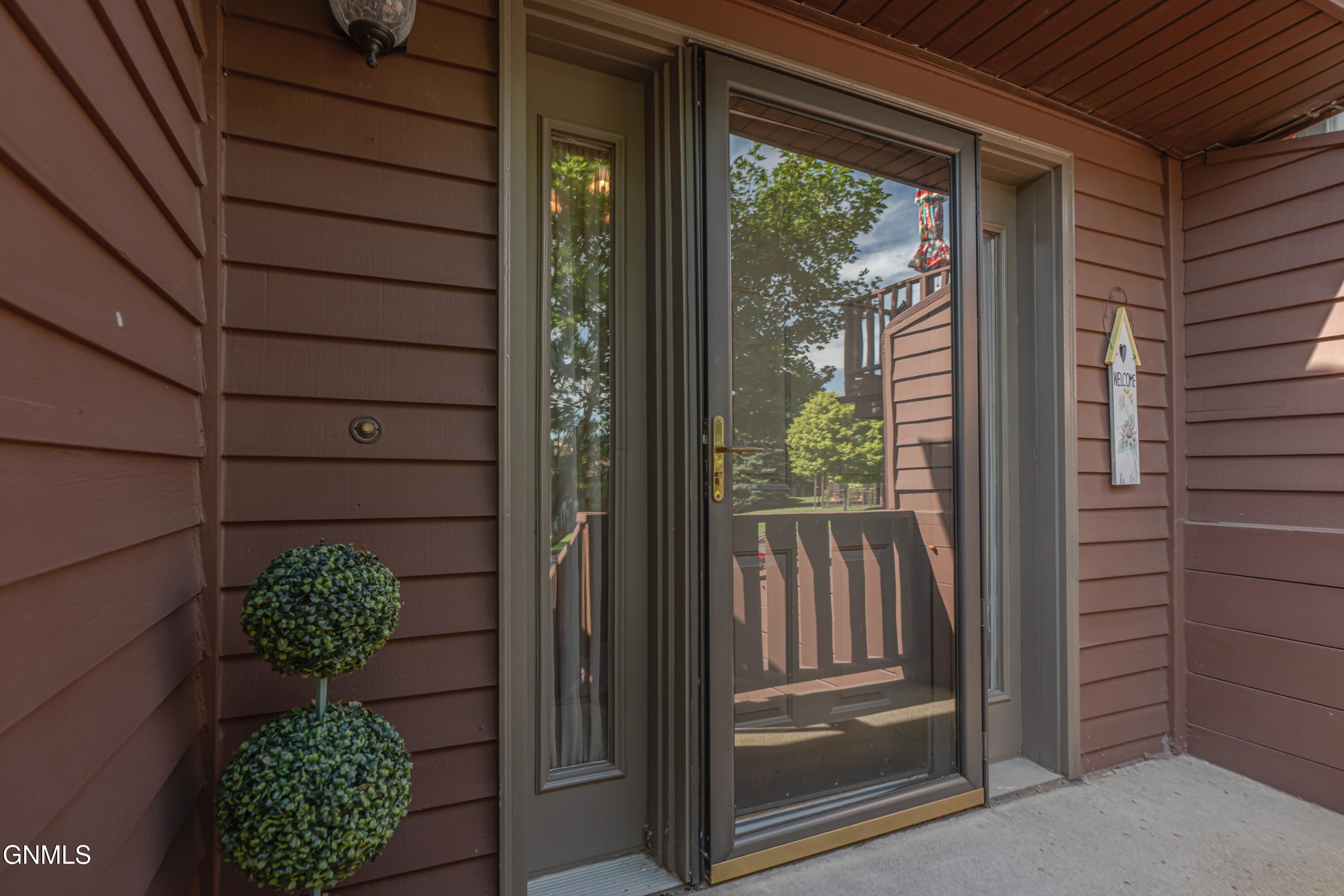 Property Photo: 3152 Manitoba Lane ND 58503