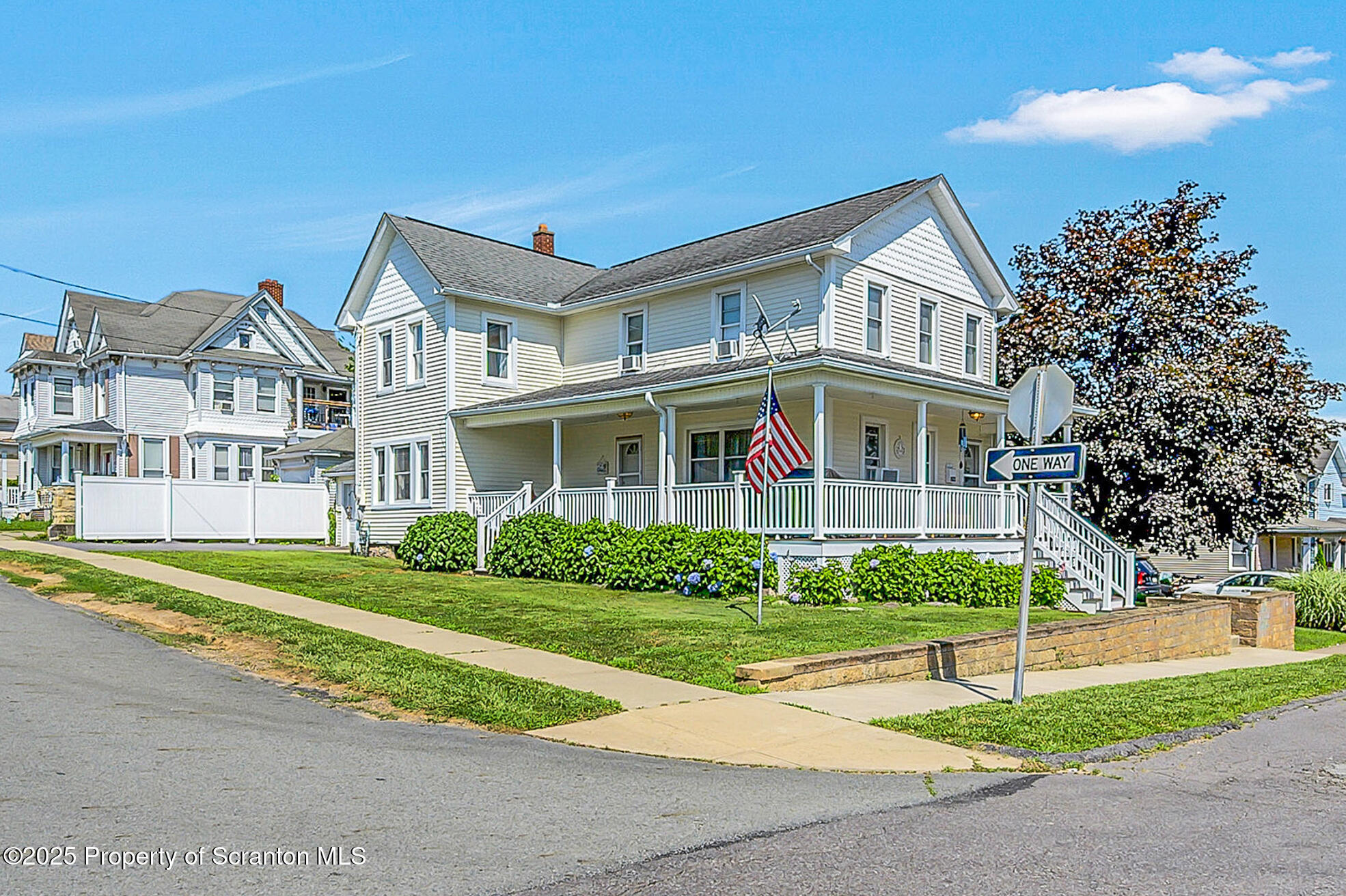 Property Photo: 1522 Price Street PA 18504