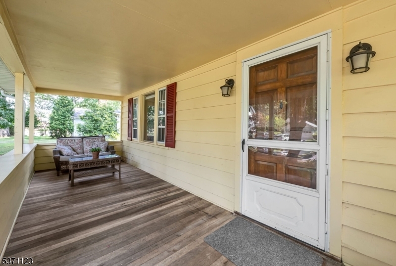 Property Photo:  15 Oak St  NJ 07401 