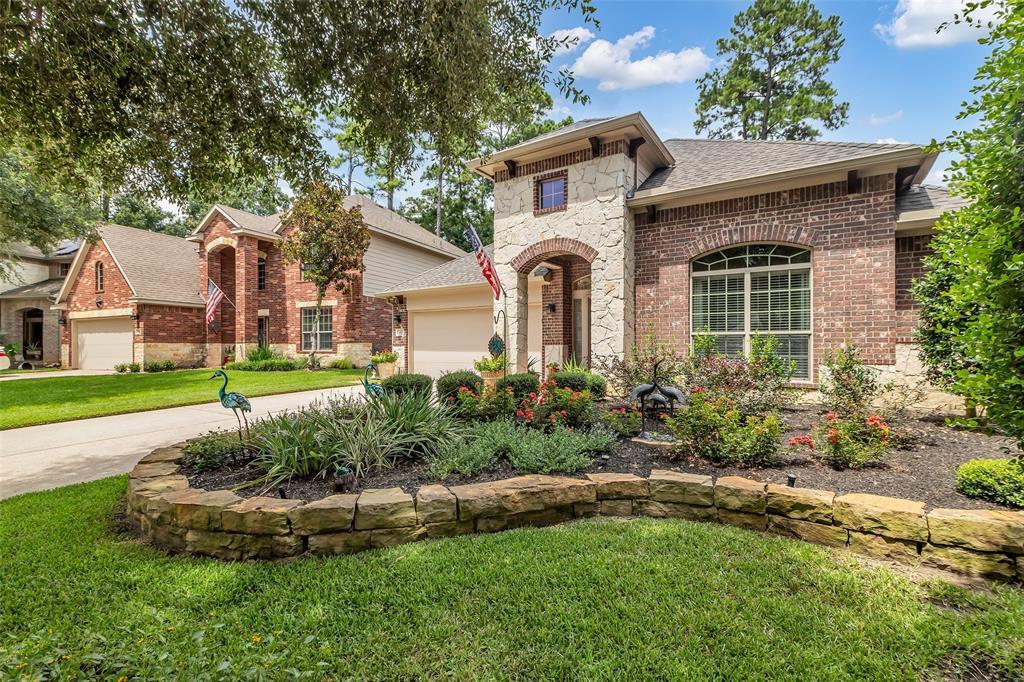 Property Photo: 163 Clearmont Place TX 77316