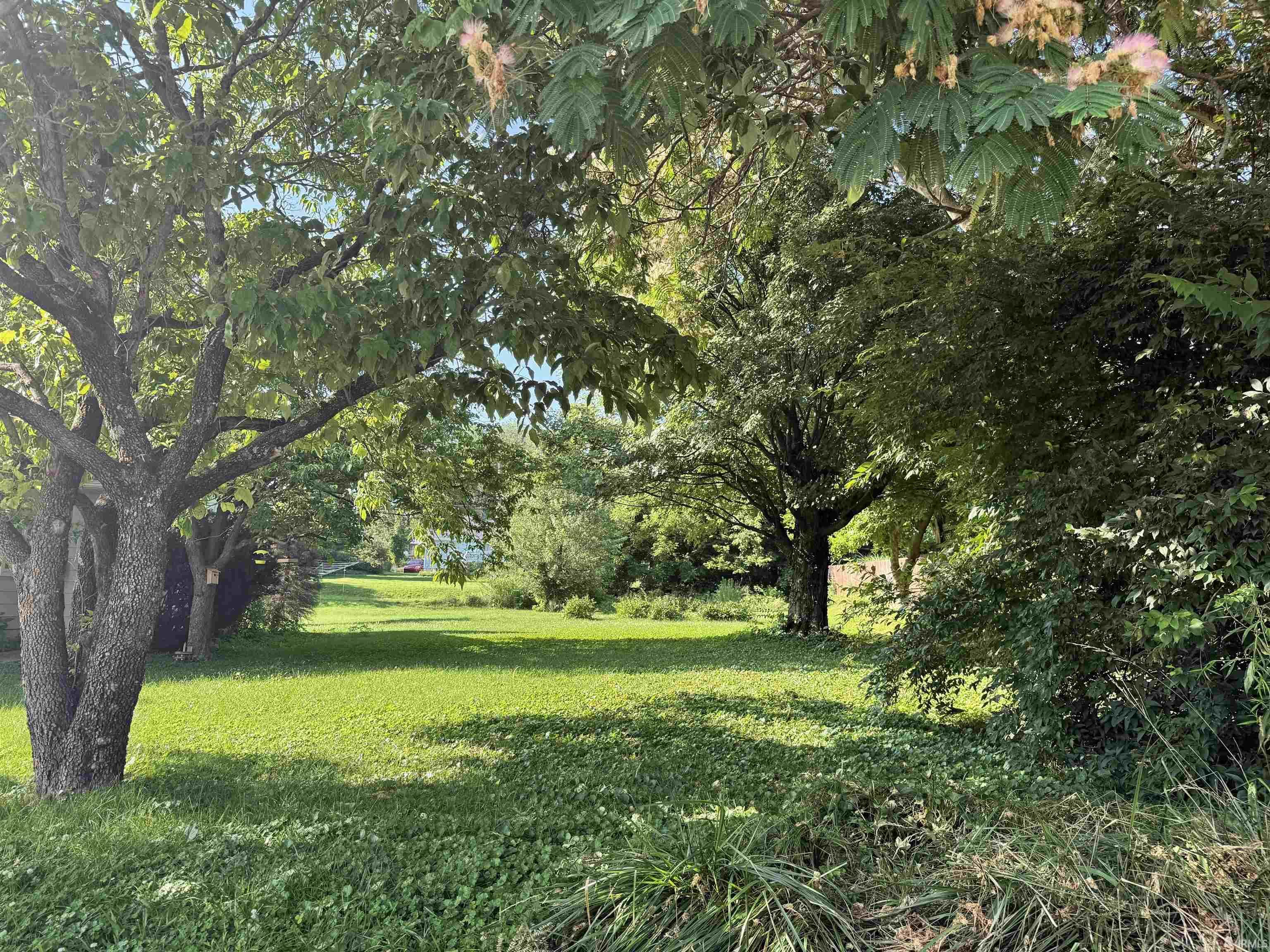 Property Photo: 614 W Dixie Street IN 47403-7403