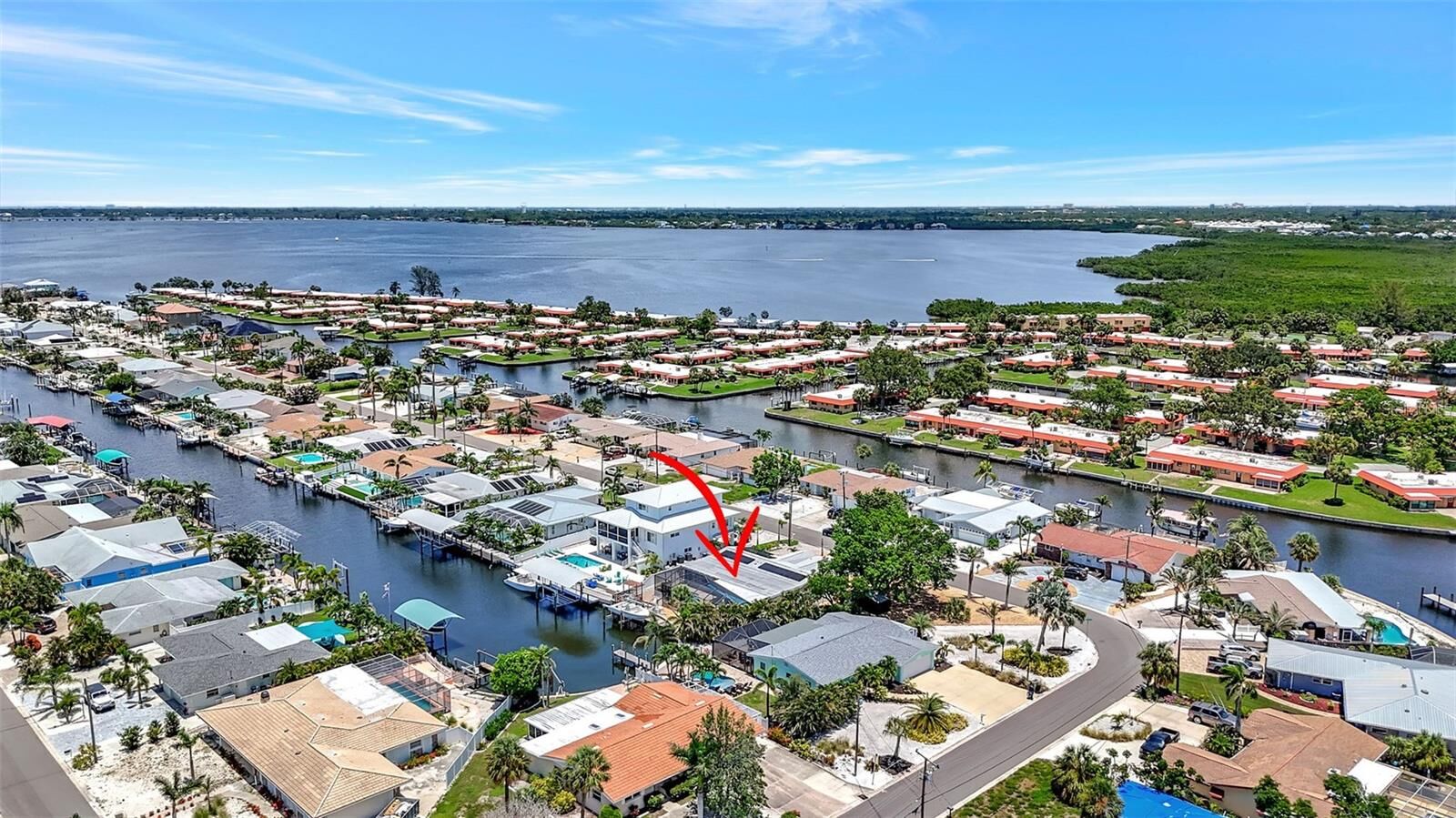 Property Photo: 4216 Royal Palm Drive FL 34210