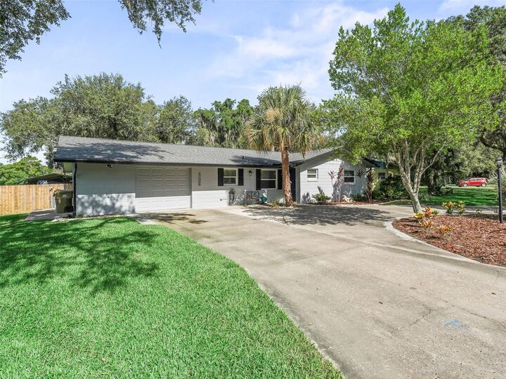 Property Photo:  37345 Oak Lane  FL 32784 