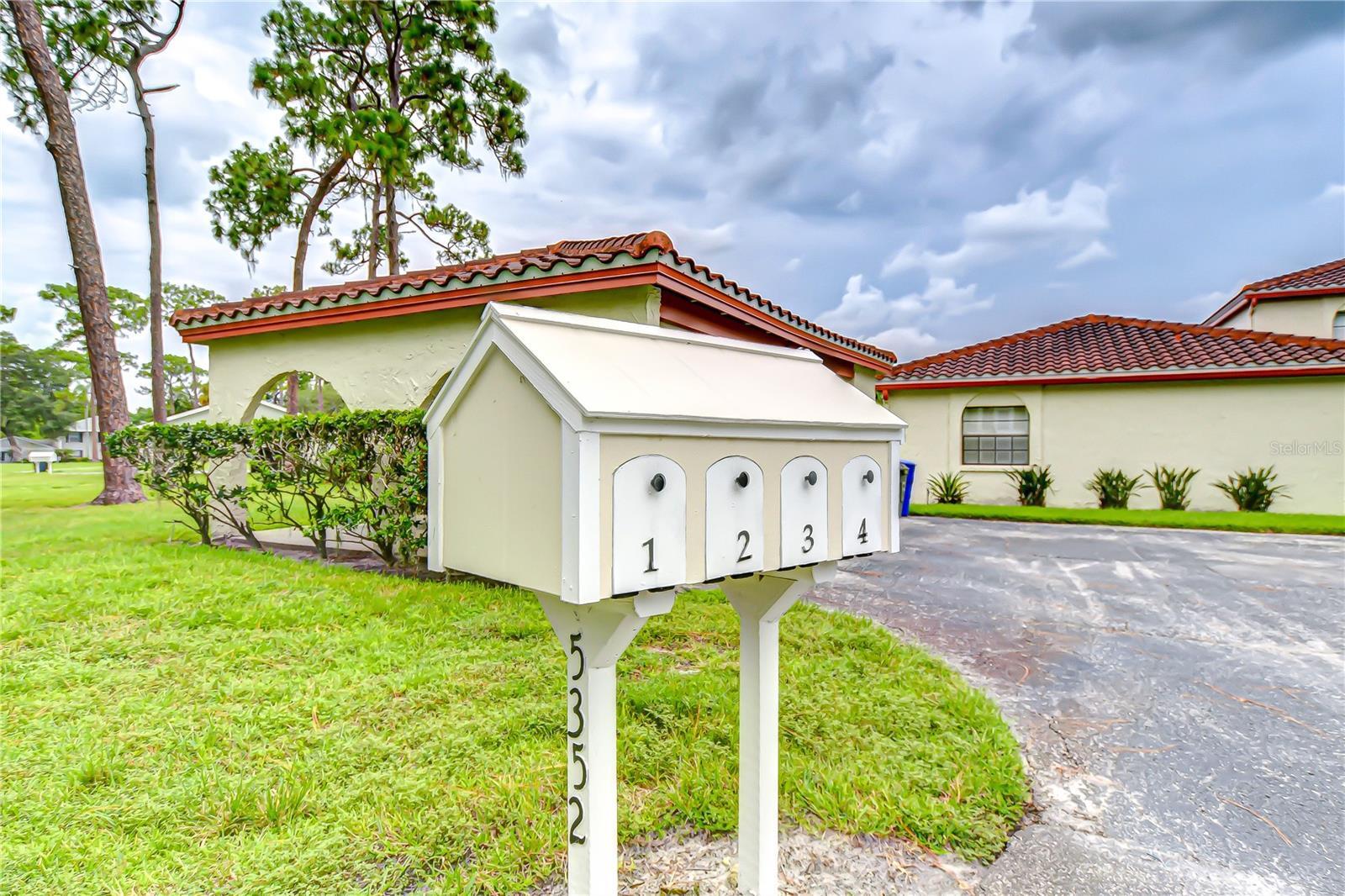 Property Photo: 5352 Saddlebrook Way 4 FL 33543