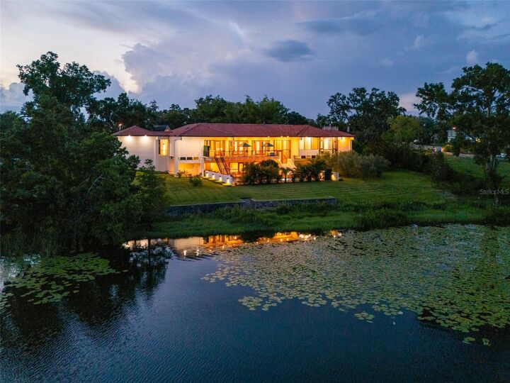 950 N Lake Otis Drive SE  Winter Haven FL 33880 photo
