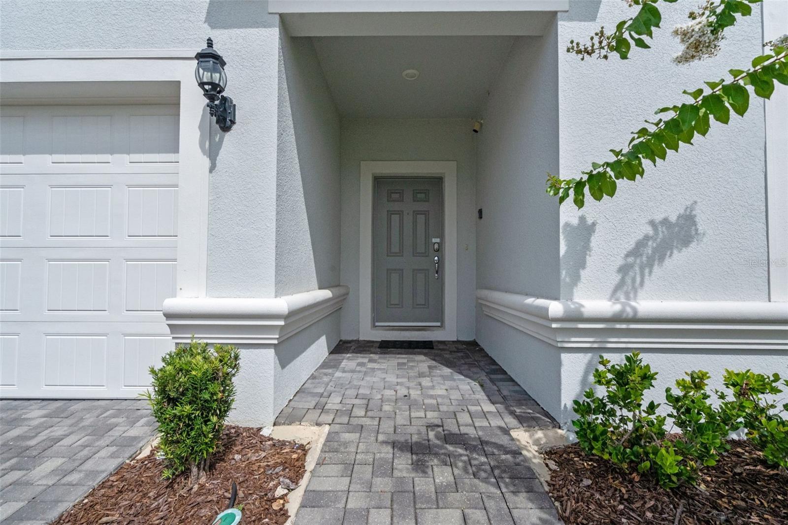 Property Photo: 2260 Lelani Circle FL 33897