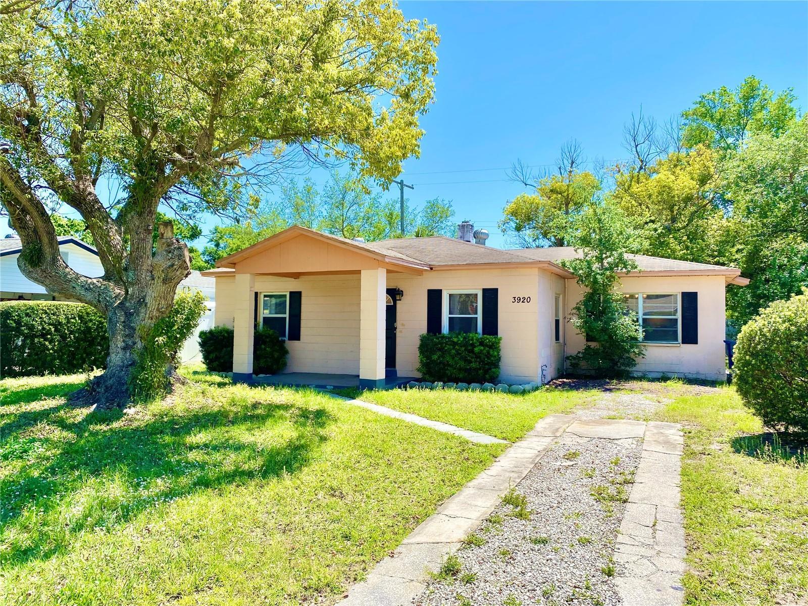 3920 W Pine Street  Tampa FL 33607 photo