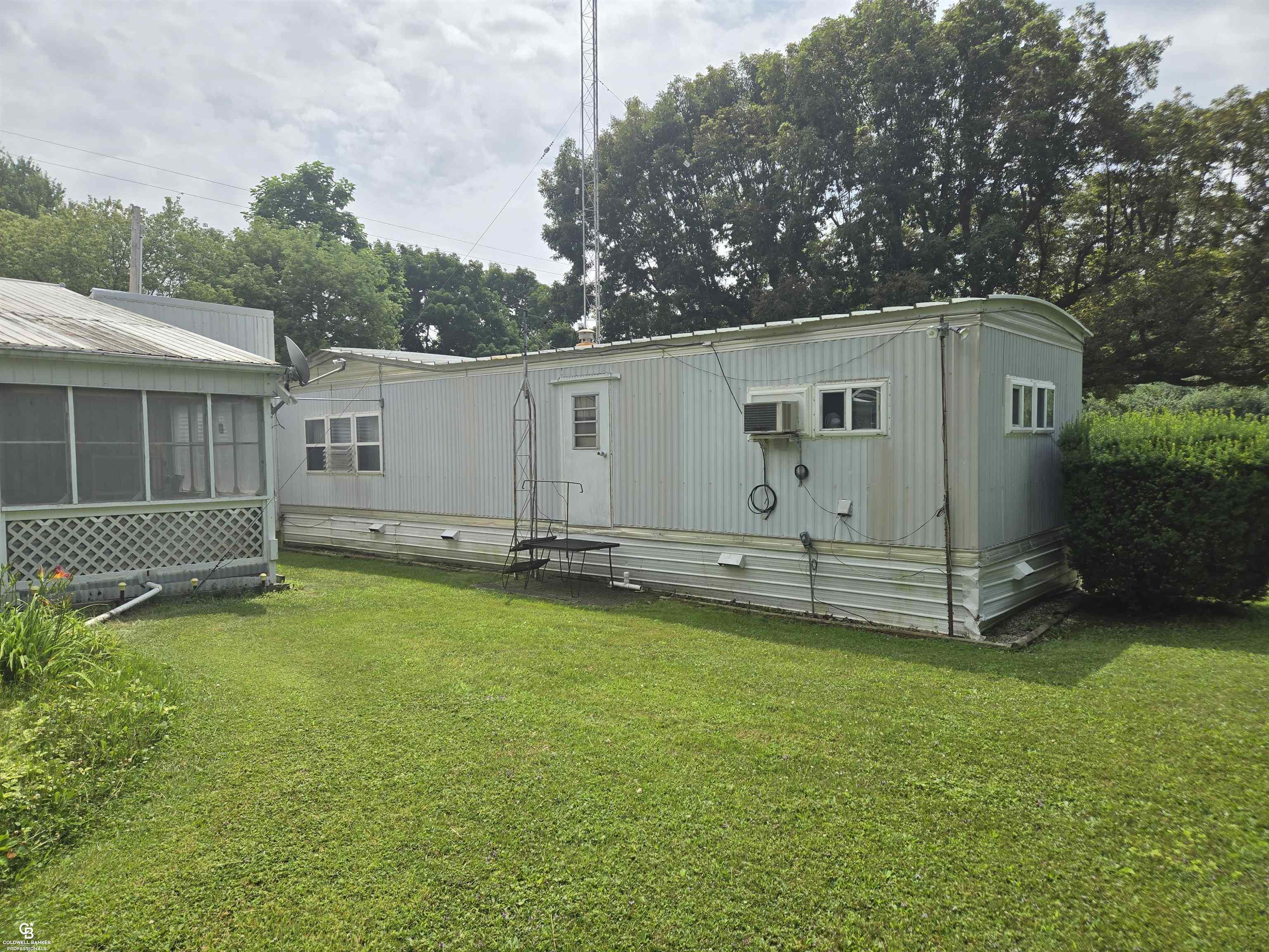 Property Photo:  8009 Arendt Road  MI 48097 