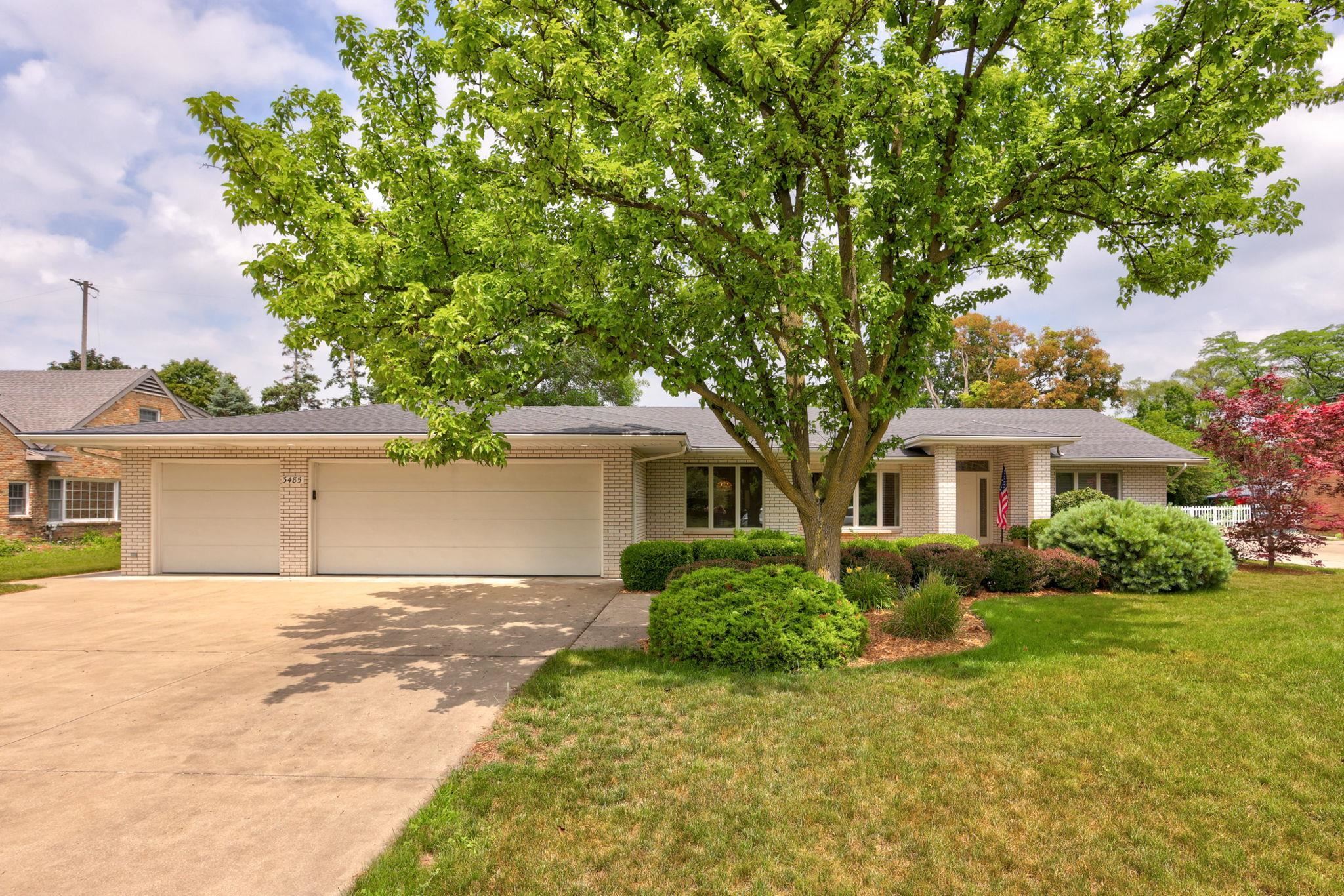 Property Photo:  3485 Highland Drive  MI 48706 