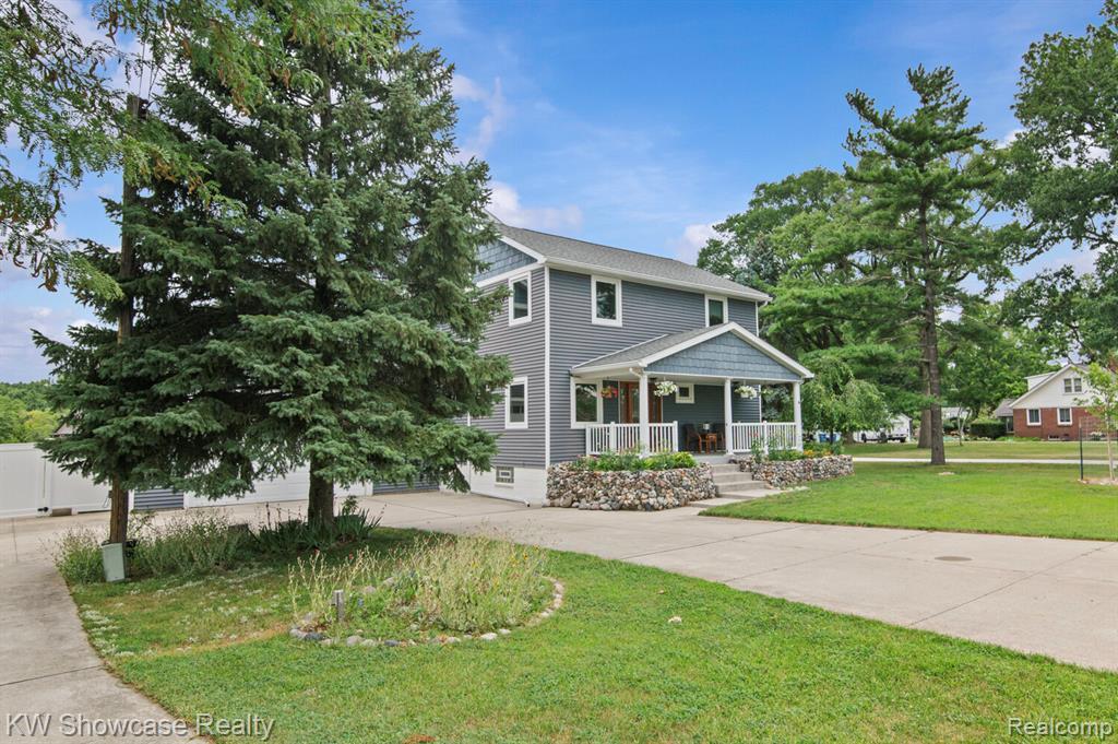 Property Photo: 10933 Chicago Road MI 48093 5568