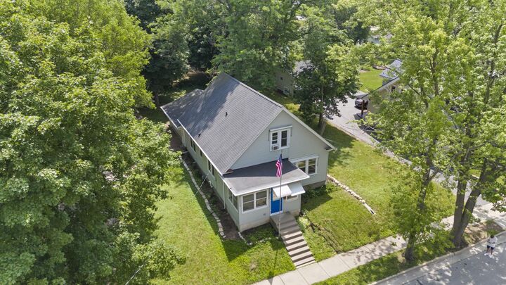 Property Photo:  81 S Blain St  WI 53066 