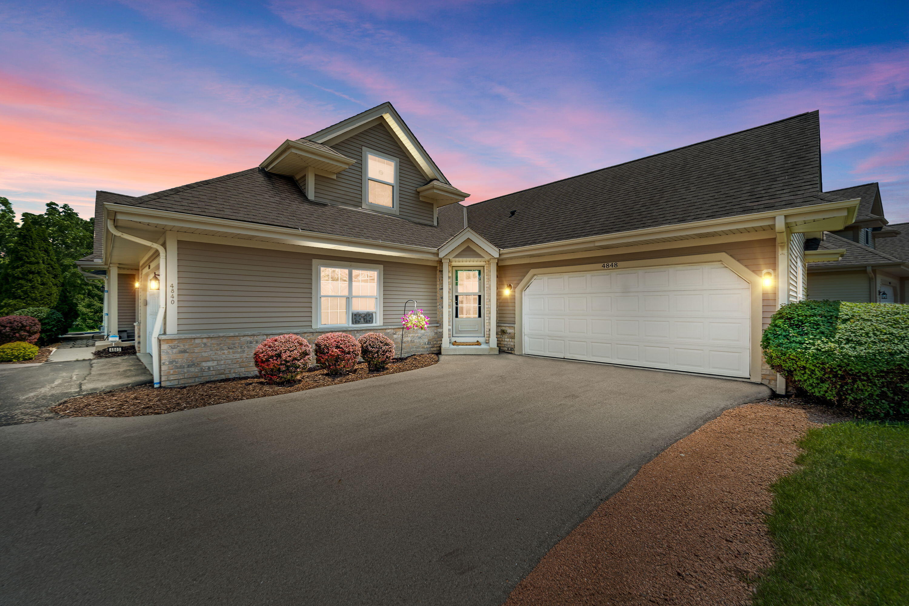Property Photo: 4848 S Waterview Ct WI 53220