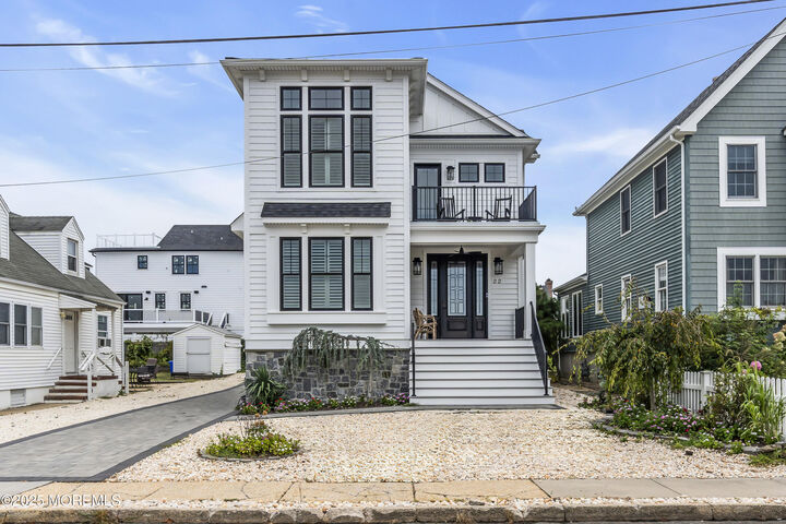 22 2nd Avenue  Manasquan NJ 08736 photo
