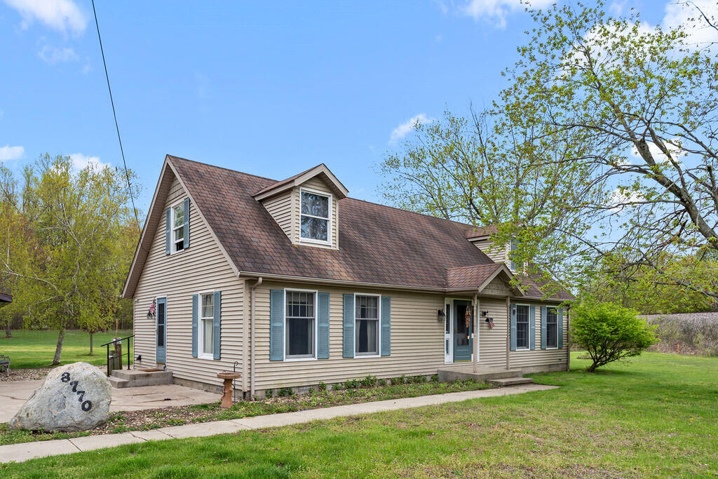 Property Photo:  8770 W East Road  MI 49128 
