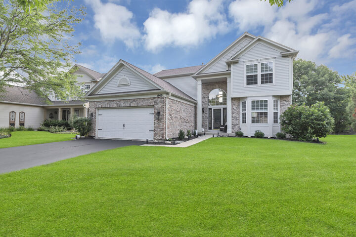 Property Photo:  1969 Bayfield Drive  IL 60503 