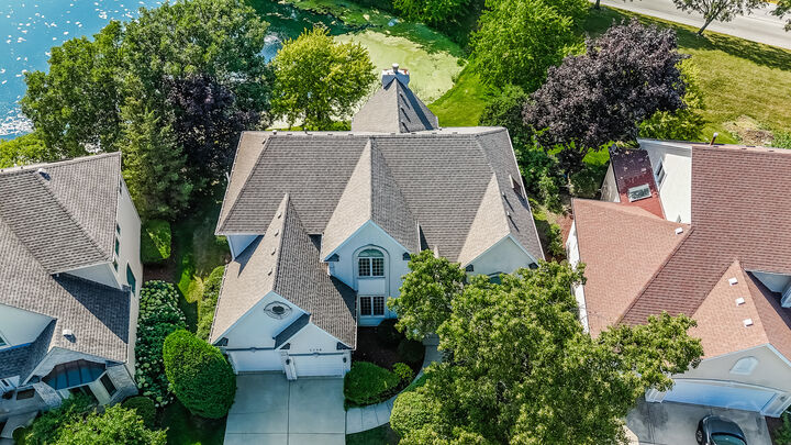 Property Photo:  2598 Chasewood Court  IL 60502 