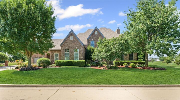 2505 Stone Creek Boulevard  Urbana IL 61802 photo
