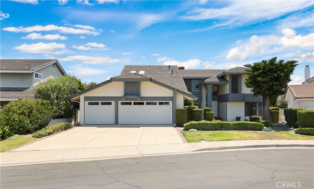 Property Photo:  18868 Mount Morgan Circle  CA 92708 