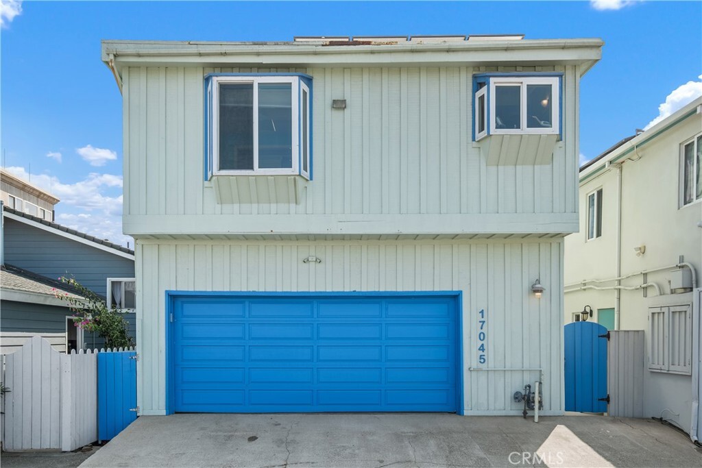 Property Photo: 17045 S Pacific Avenue CA 90742